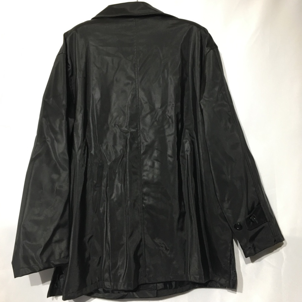 Black Jacket - Picture 2 of 6